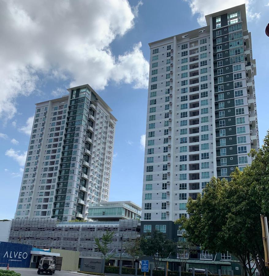 Feels Like Home Condos Abreeza Place Tower 1 & 2 Davao City Exterior foto
