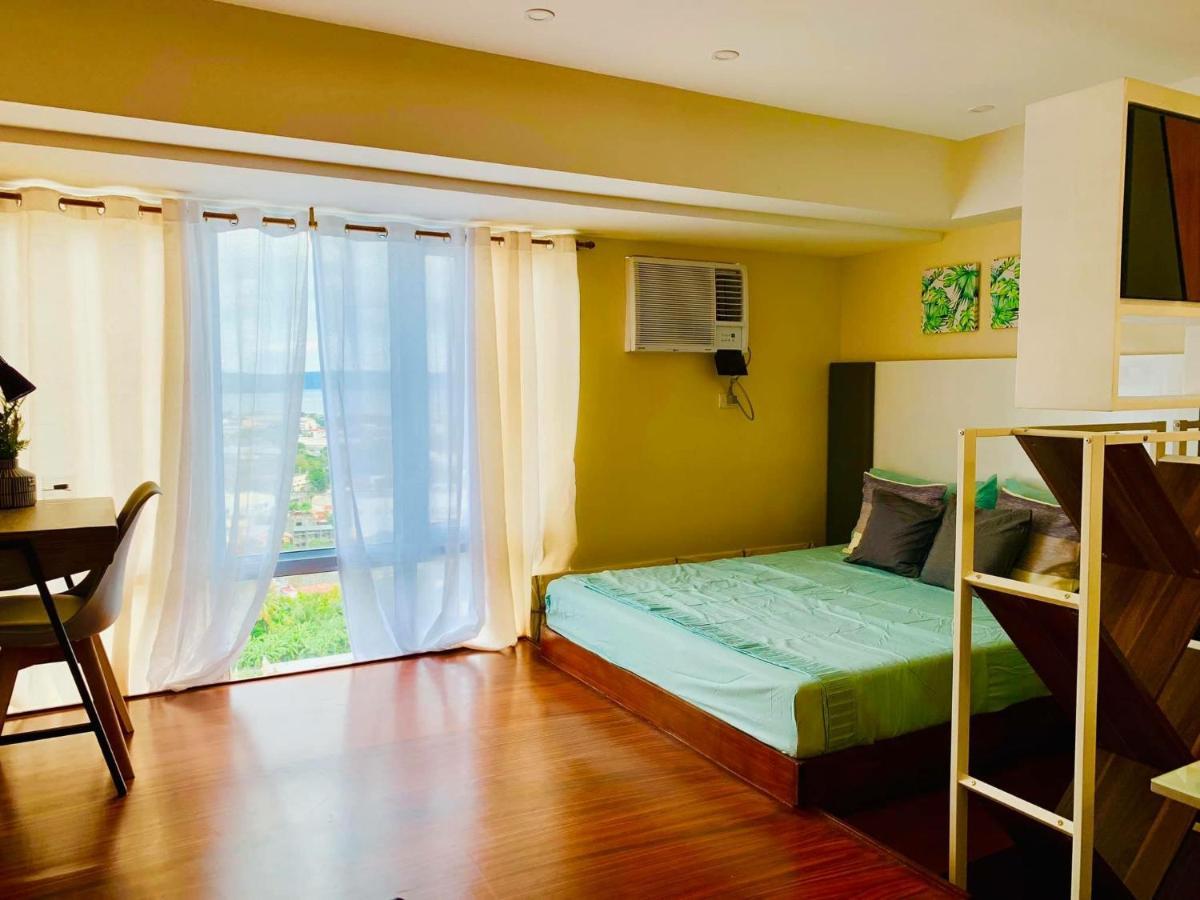 Feels Like Home Condos Abreeza Place Tower 1 & 2 Davao City Exterior foto